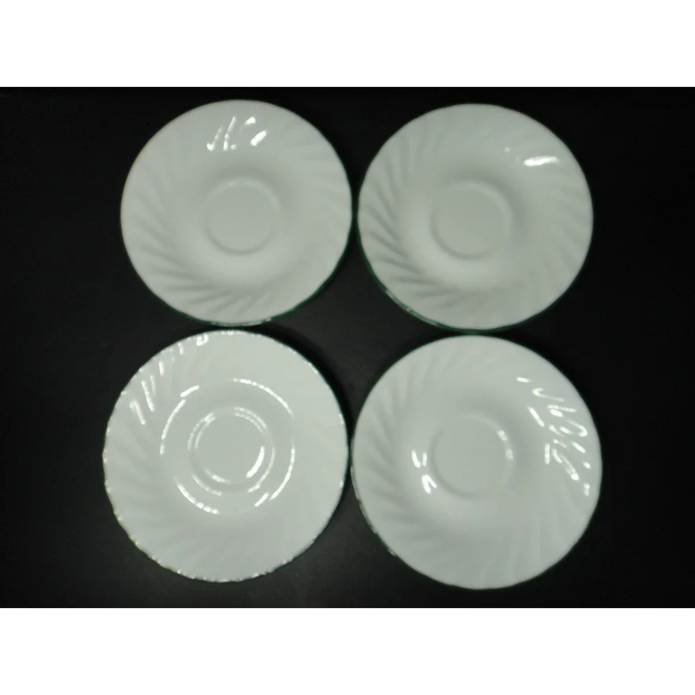 Corelle Corning Emerald Swirl Saucers Set of 4 White Green Trim Scalloped 6